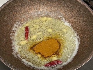 【バターチキンカレー】⑥香りが立つまで炒める.jpeg