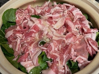 【無水小松鍋】④調味料ぶっかけて.jpeg